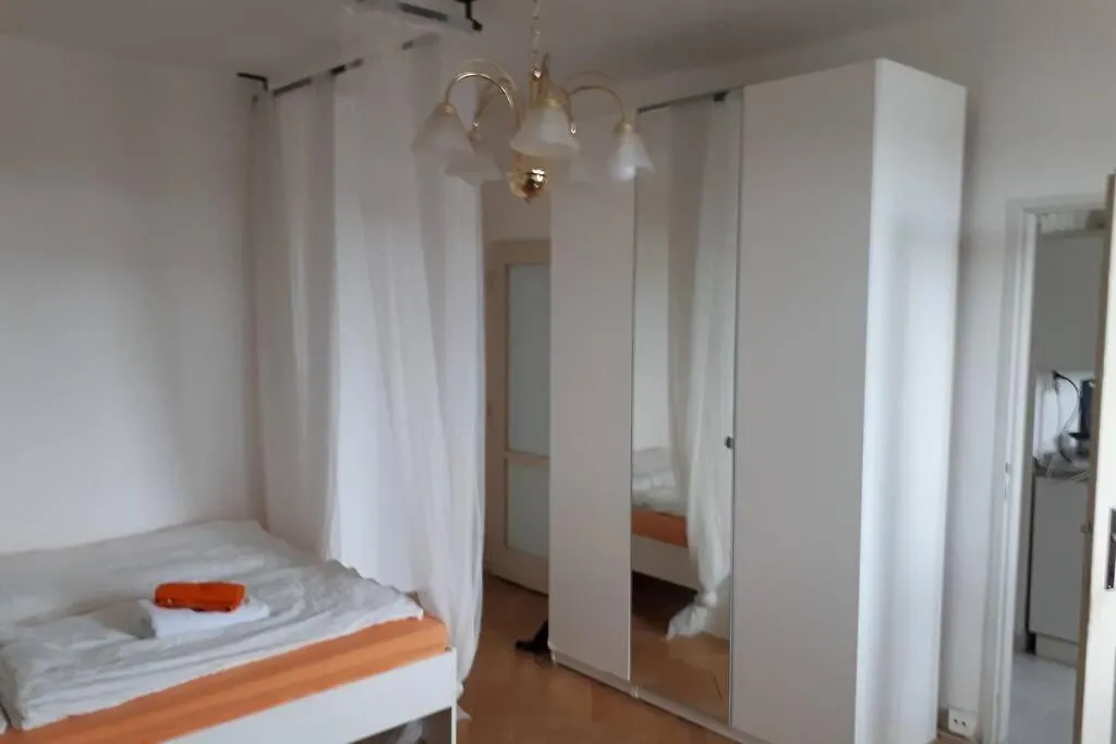 Room In Apartment Prague 3